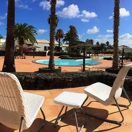 Nobleza With Pool, Sat-tv, Wifi & Air Conditioner Costa Teguise