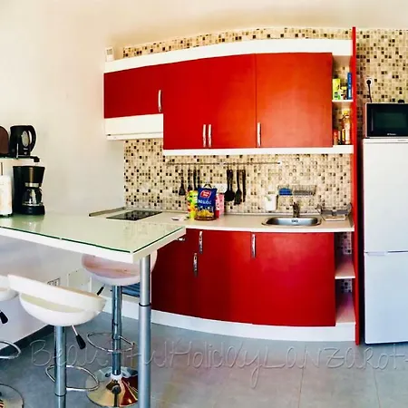 Nobleza With Pool, Sat-tv, Wifi & Air Conditioner Appartement *